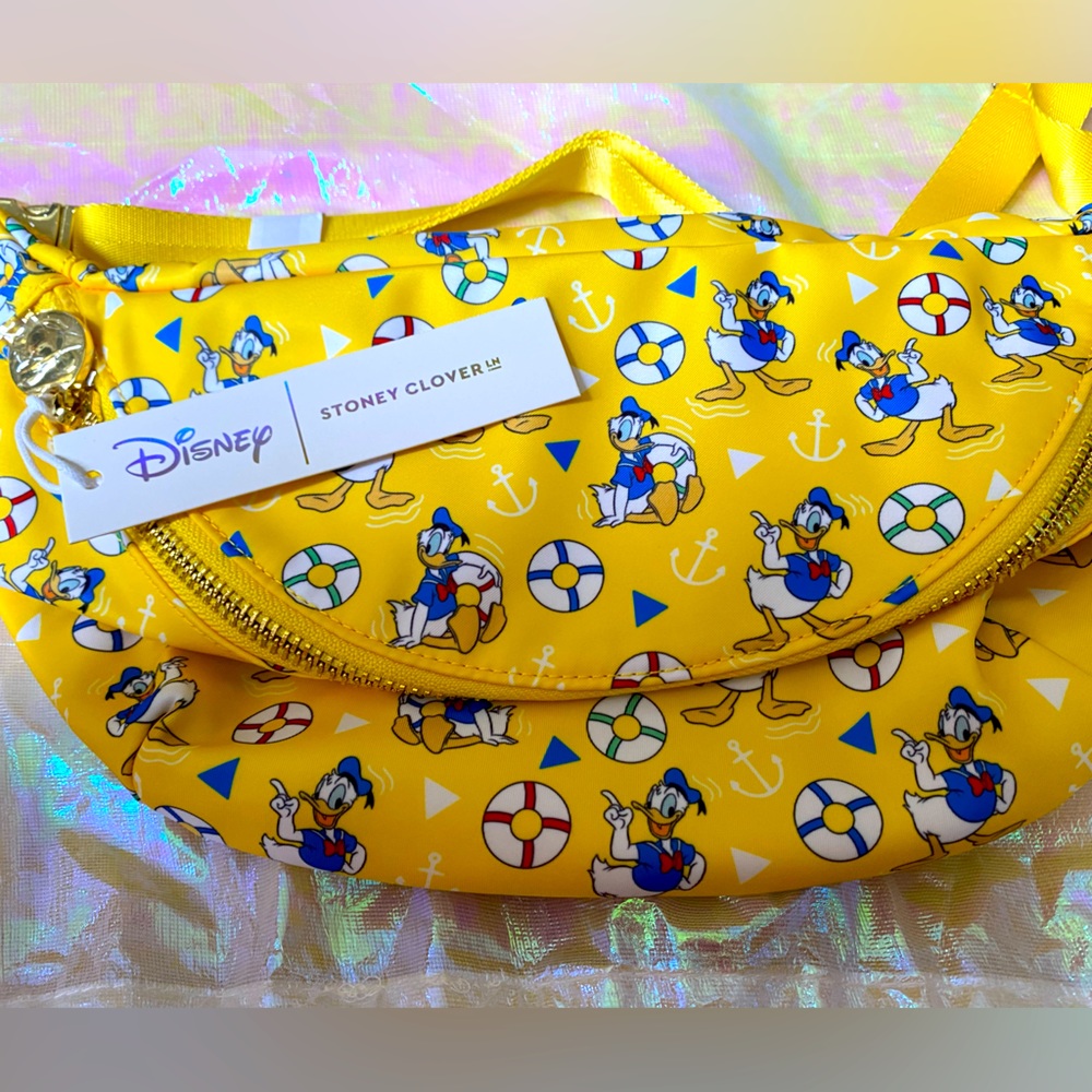 Donald Duck Classic Jumbo Fanny Pack